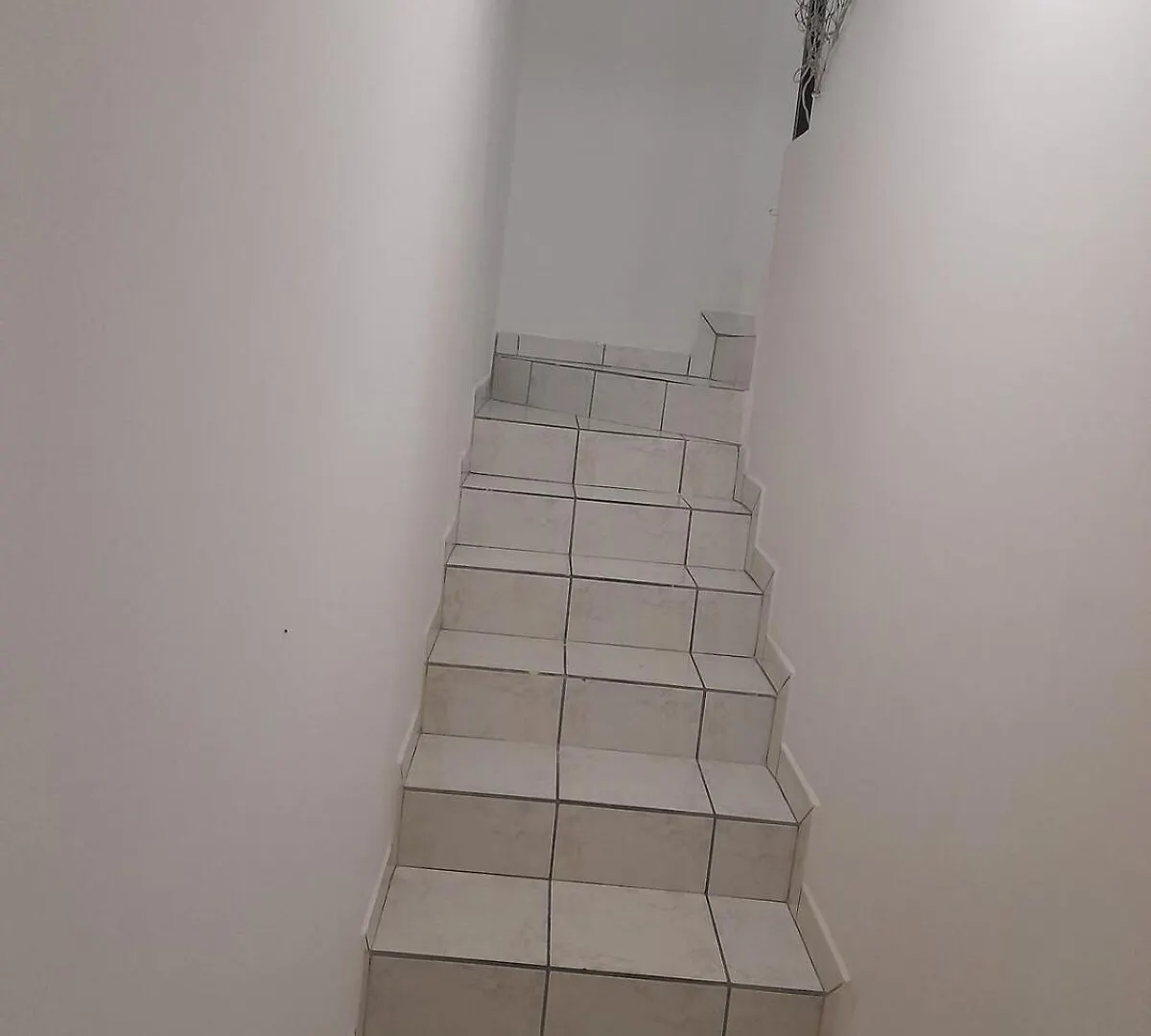 Sobrado Centro De Bombinhas 50 M Do Mar Com 02 Suites